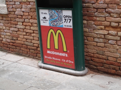 Jediný McDonald ve městě